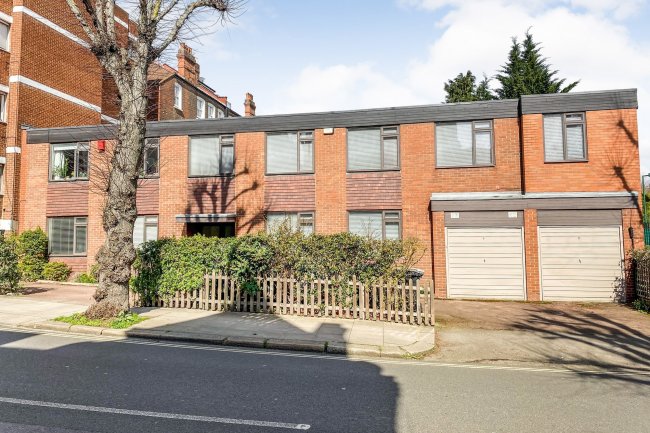 Flat 3, 23 Lymington Road, West Hampstead, London, NW6 1HZ 2