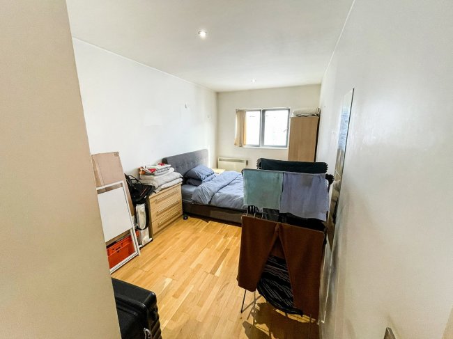 Apartment 514,  6 Oldham Road, Manchester, M4 5DB
 2