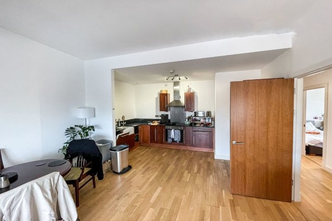 Apartment 506,  6 Oldham Road, Manchester, M4 5DB
 1