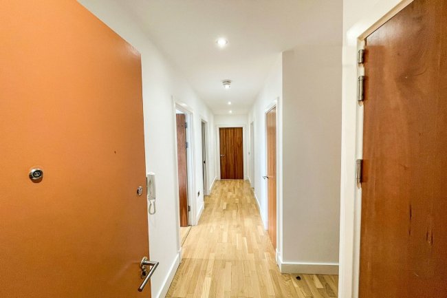 Apartment 506,  6 Oldham Road, Manchester, M4 5DB
 1