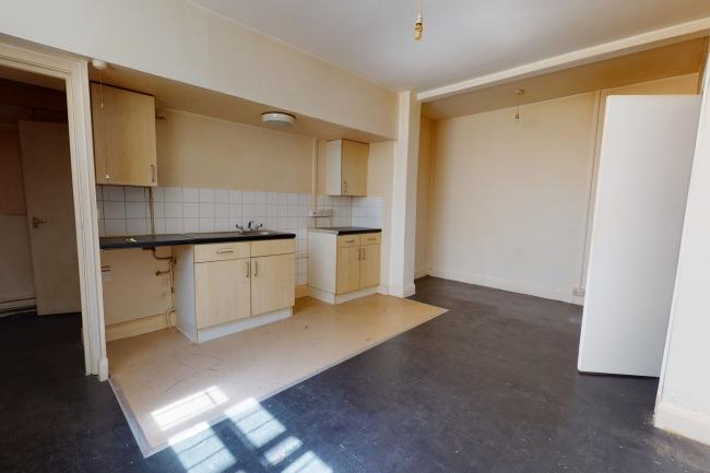 250A Gloucester Terrace, Bayswater, London, W2 6HU
 5