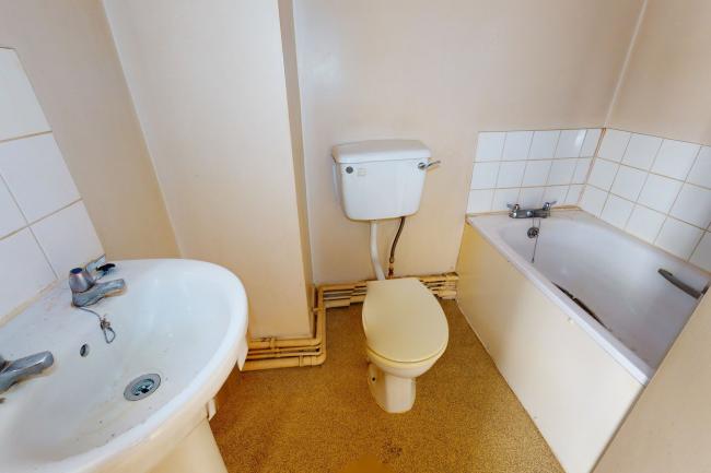 250A Gloucester Terrace, Bayswater, London, W2 6HU
 5