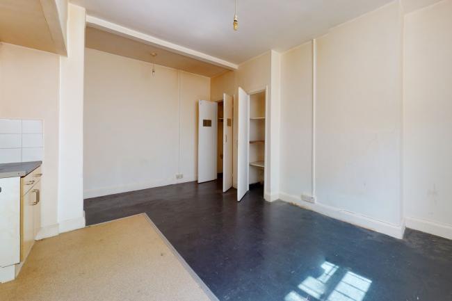 250A Gloucester Terrace, Bayswater, London, W2 6HU
 5