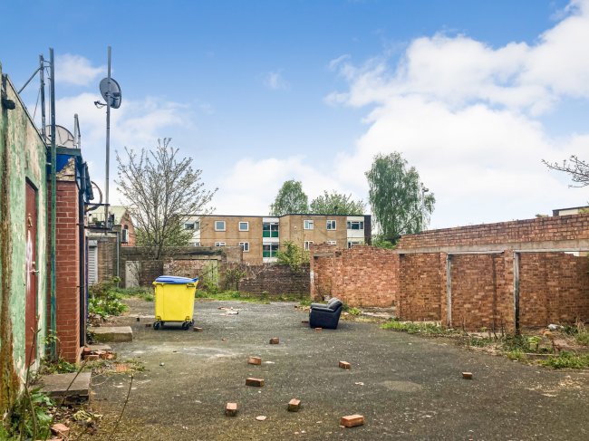 249-261 Blakenhall Lane, Walsall, West Midlands WS3 1HJ 4