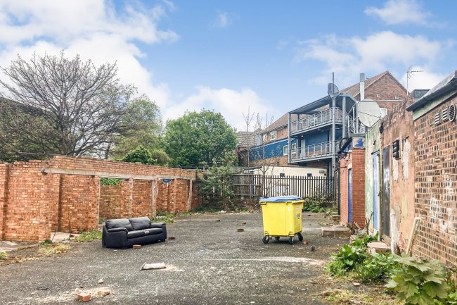 249-261 Blakenhall Lane, Walsall, West Midlands WS3 1HJ 4