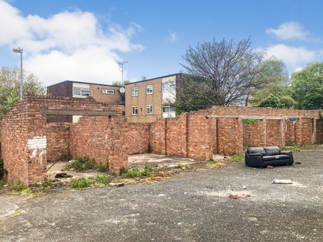 249-261 Blakenhall Lane, Walsall, West Midlands WS3 1HJ 4