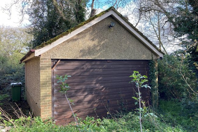 Newlyn House and the land North of Newlyn House, West Ham Lane, Basingstoke, Hampshire RG22 5EE 9