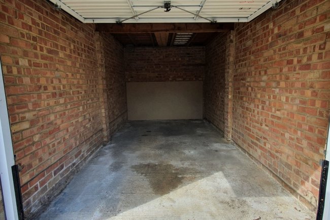 Garage 53, Wallace Close, South Lake Estate, Woodley, Reading, Berkshire RG5 3HW 7