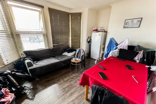 Flat 2, 325 Lea Bridge Road, Leyton, London E10 7LA 4