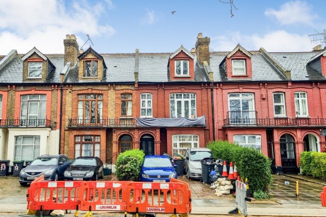 35 Willoughby Road, Hornsey, London N8 0JG 2