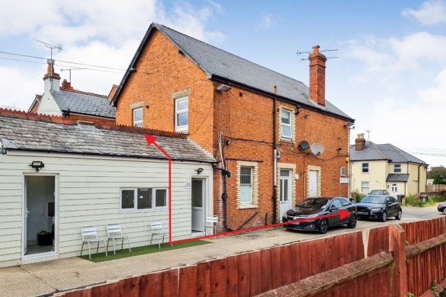 20 Norcot Road, Tilehurst, Reading, RG30 6BU
 8