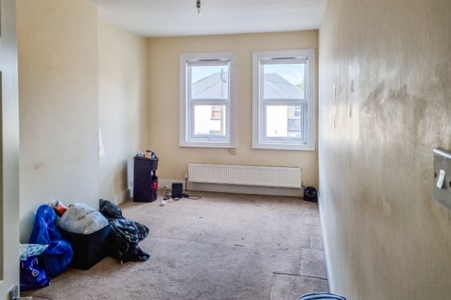 20 Norcot Road, Tilehurst, Reading, RG30 6BU
 8