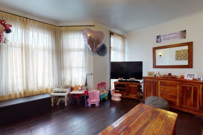 594 Green Lane, Palmers Green, London, N13 5RY 9