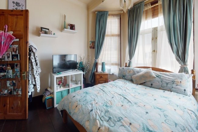 594 Green Lane, Palmers Green, London, N13 5RY 9