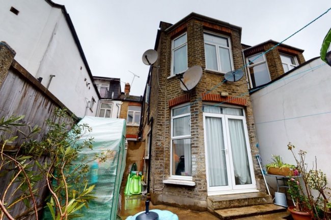 594 Green Lane, Palmers Green, London, N13 5RY 9