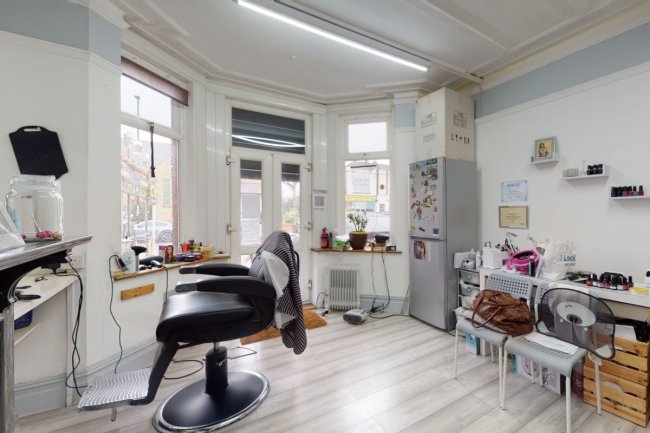 594 Green Lane, Palmers Green, London, N13 5RY 9