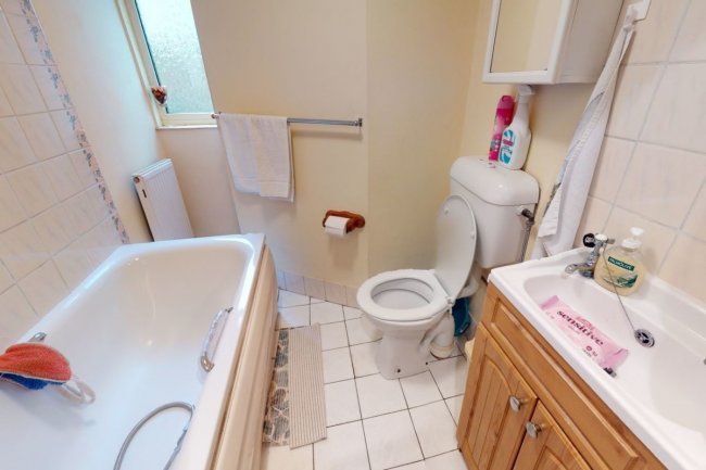 594 Green Lane, Palmers Green, London, N13 5RY 9