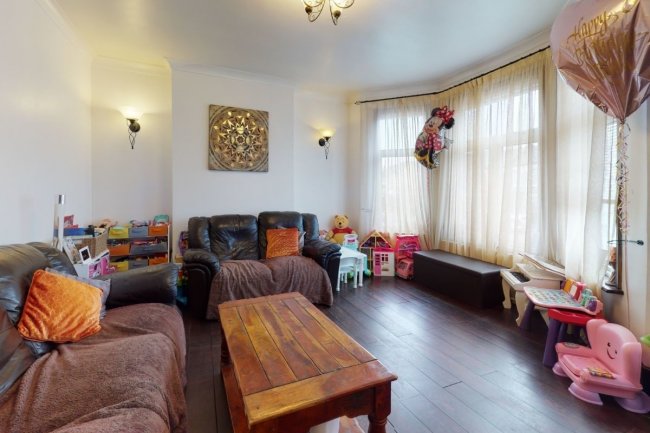 594 Green Lane, Palmers Green, London, N13 5RY 9