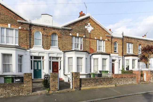 37 Cressingham Road, Lewisham, London SE13 5AQ
 10