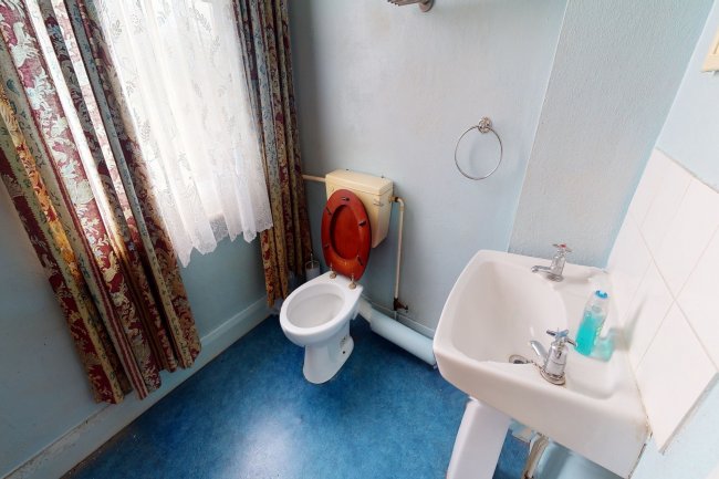 37 Cressingham Road, Lewisham, London SE13 5AQ
 10