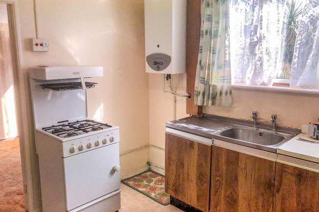 17 Alamein Road, Swanscombe, Kent DA10 0DZ 10