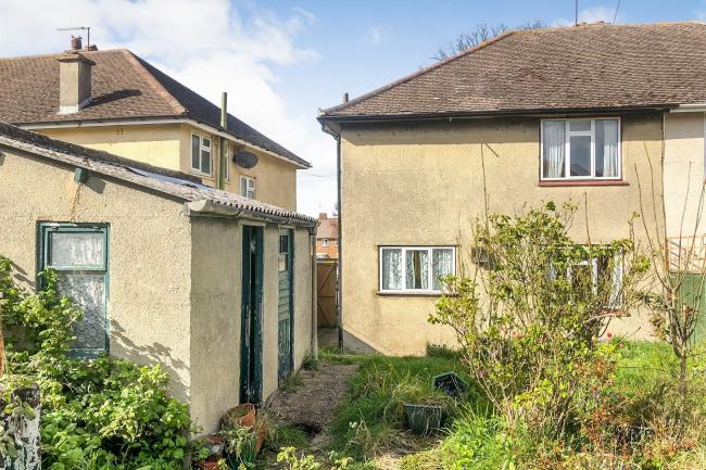 17 Alamein Road, Swanscombe, Kent DA10 0DZ 10