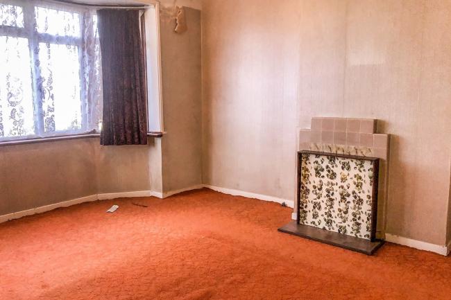 17 Alamein Road, Swanscombe, Kent DA10 0DZ 10