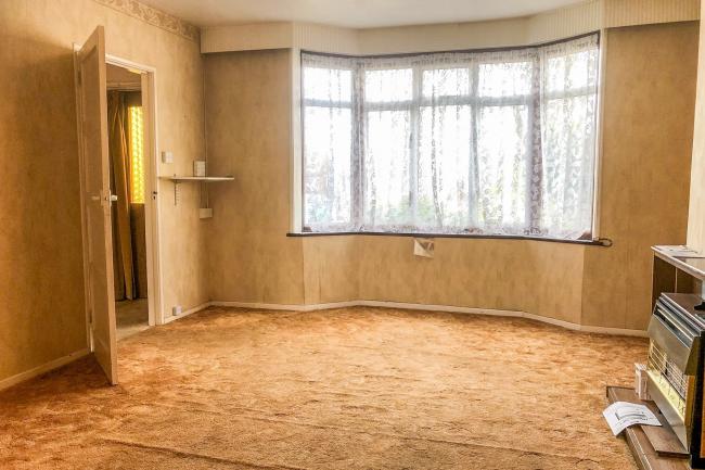 17 Alamein Road, Swanscombe, Kent DA10 0DZ 10