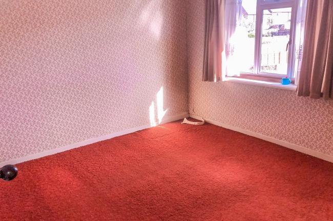 17 Alamein Road, Swanscombe, Kent DA10 0DZ 10