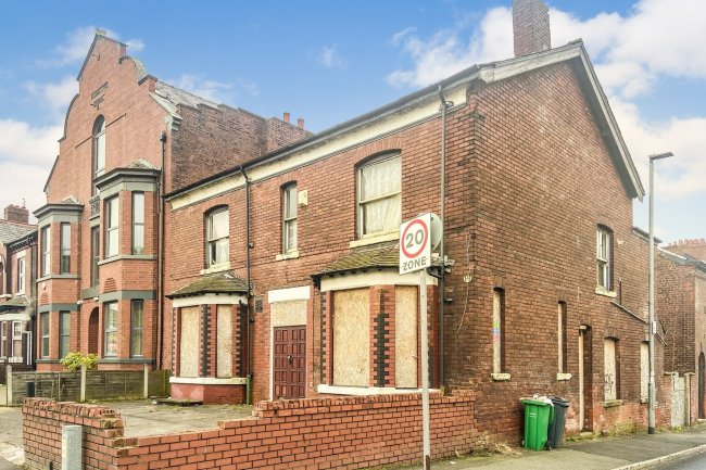 1390 Ashton Old Road, Openshaw, Manchester M11 1JX 6