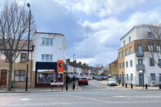 2a Greengate Street, Plaistow, London E13 0AS 10