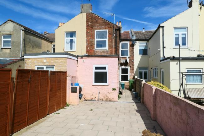 74 Binsteed Road, Fratton, Portsmouth, Hamphshire, PO2 7PL 9