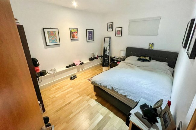 Apartment 508,  6 Oldham Road, Manchester, M4 5DB 9