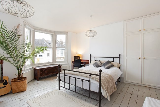 58 Belgrade Road, Stoke Newington, London, N16 8DJ 5