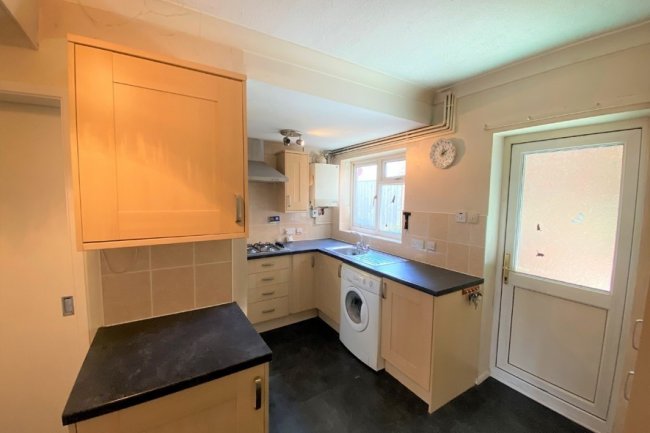 29 Roman Way, Thatcham, Berkshire, RG18 3BS
 7