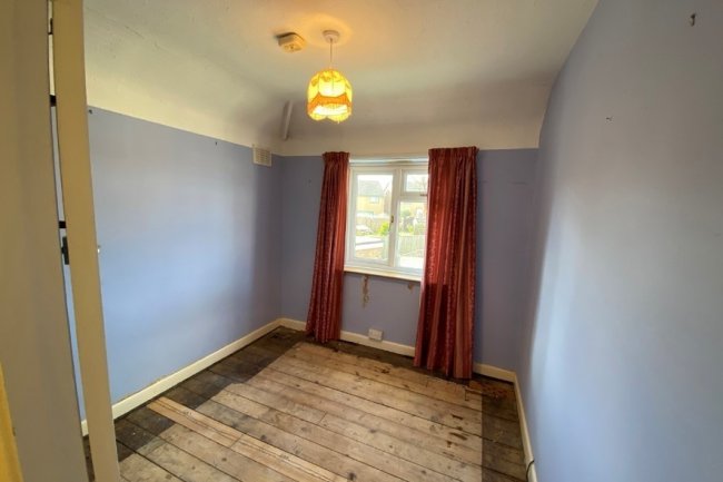 29 Roman Way, Thatcham, Berkshire, RG18 3BS
 7