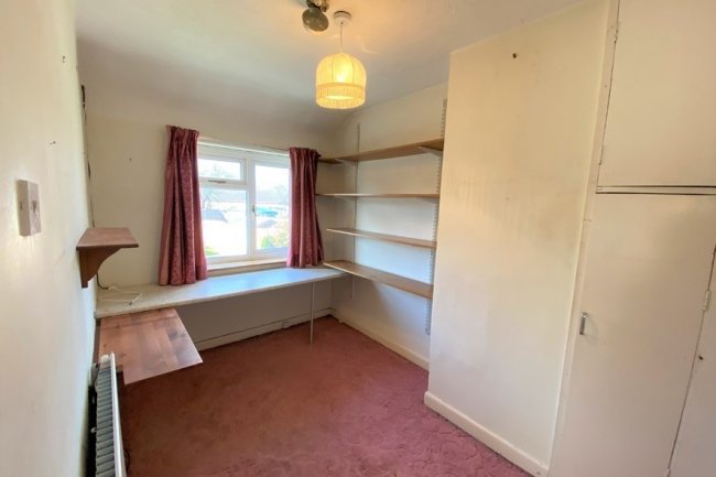 29 Roman Way, Thatcham, Berkshire, RG18 3BS
 7