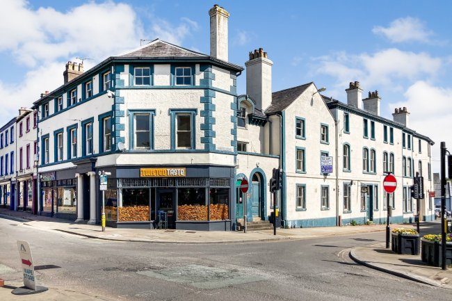 Flats 1-10, The Queens Hotel, Oswald Road, Oswestry, Shropshire SY11 1RB 
 4