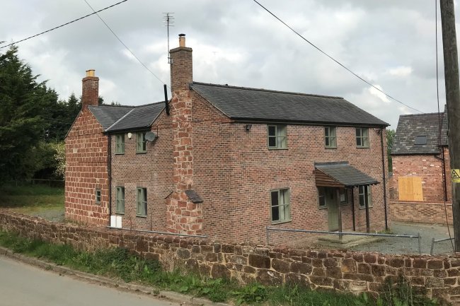 St. Chads Farm, Hopton, Nesscliffe, Shrewsbury SY4 1DG
 1