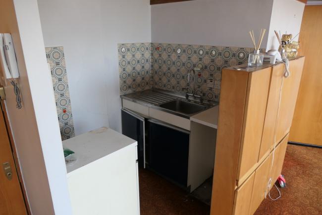 14 Argyll Court, 82 and 84 Lexham Gardens, Kensington, London W8 5JB
 3