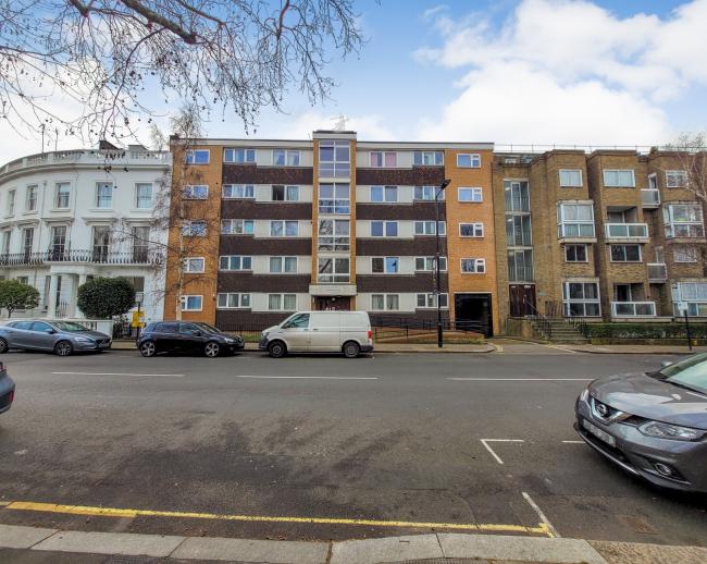 Flat 2, 41 Westbourne Park Road, Bayswater, London, W2 5QD
 8
