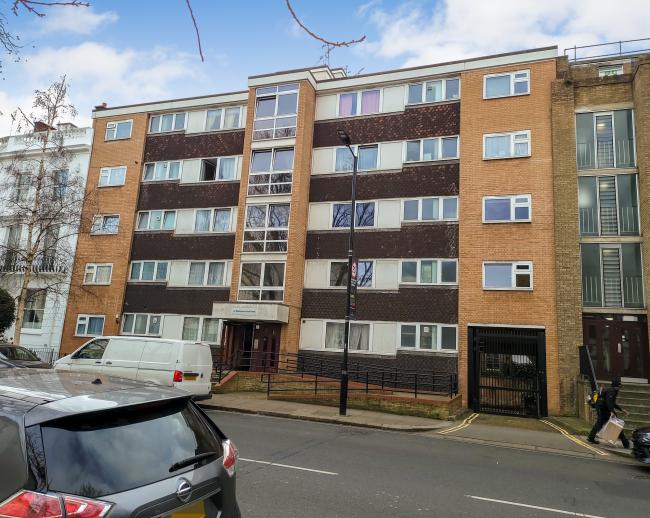 Flat 2, 41 Westbourne Park Road, Bayswater, London, W2 5QD
 8