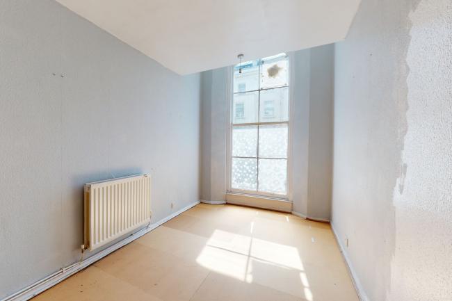 256C Gloucester Terrace, Bayswater, London W2 6HU
 5