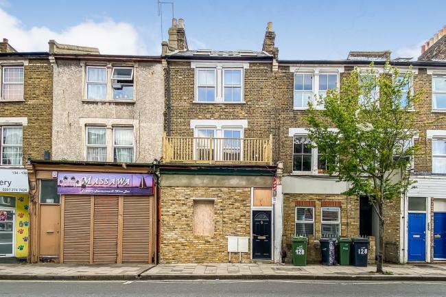 First Floor Flat, 130 Landor Road, Stockwell, London SW9 9JB
 3