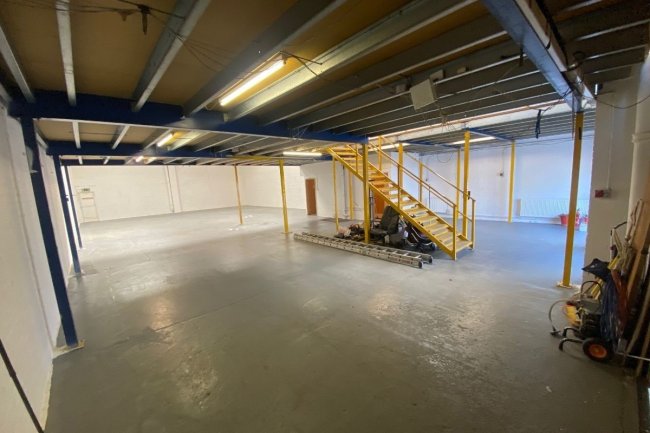 Unit 10, Edison Road, Highfield Industrial Estate, Hampden Park, Eastbourne BN23 6PT 2