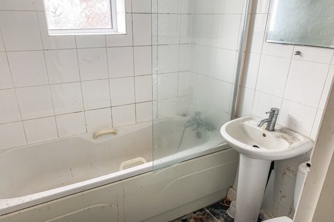 5 The Grove, Daisy Road, Ladywood, Birmingham, B16 9EB
 10