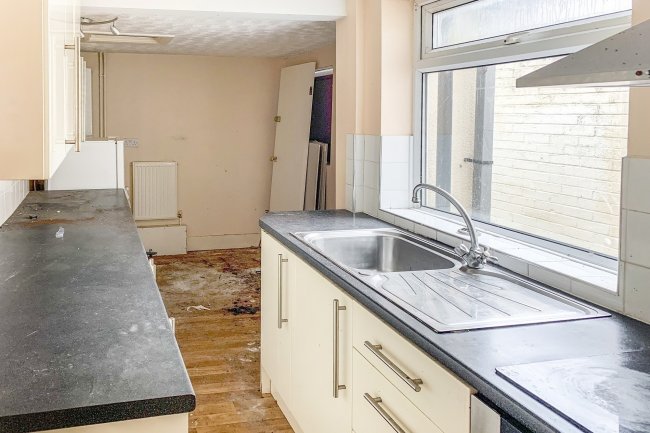 5 The Grove, Daisy Road, Ladywood, Birmingham, B16 9EB
 10