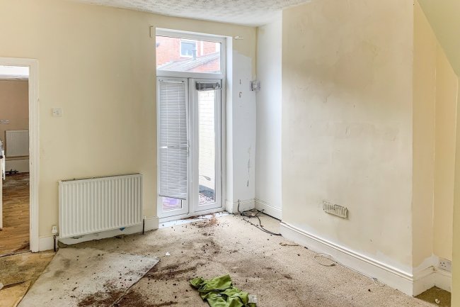 5 The Grove, Daisy Road, Ladywood, Birmingham, B16 9EB
 10