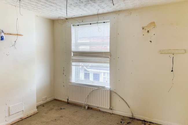 5 The Grove, Daisy Road, Ladywood, Birmingham, B16 9EB
 10