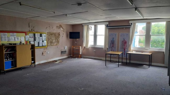 Brigade Hall, New Street, Herne Bay, Kent CT6 5AH 8